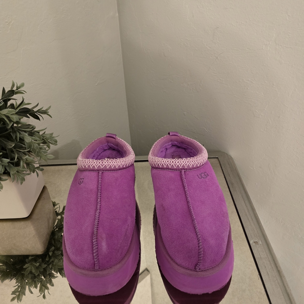 UGG Tazz "Magenta" slippers Size 12